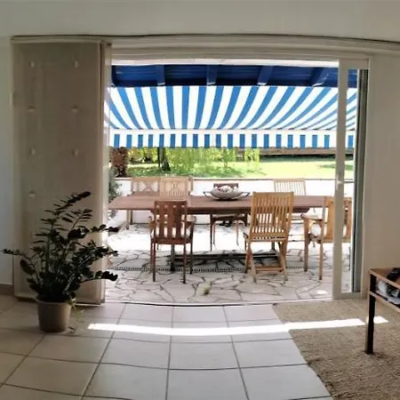 Avec Piscine A * Андай