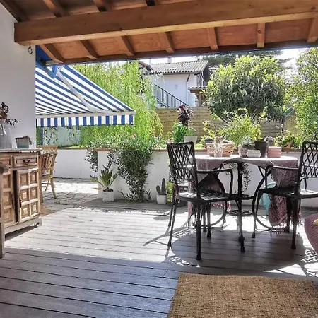 Avec Piscine A * Андай